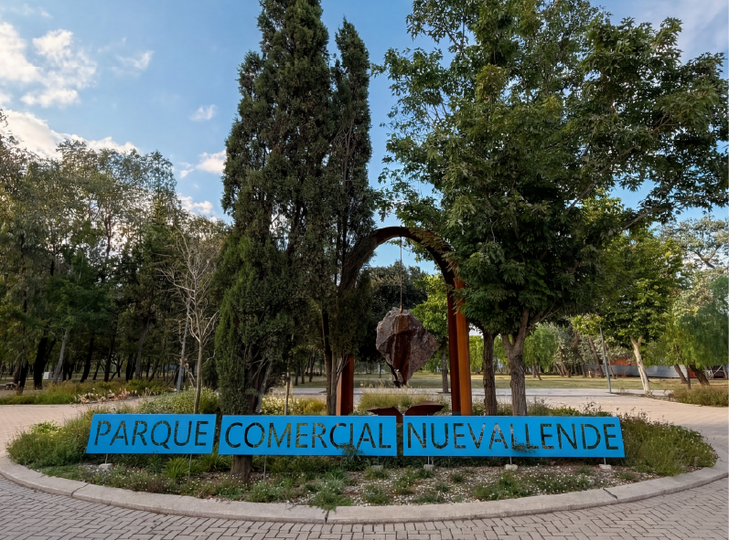 Cartel Parque Comercial Nuevallende